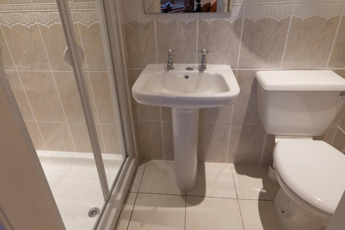 The Cedars Guest House 다눈 외부 사진